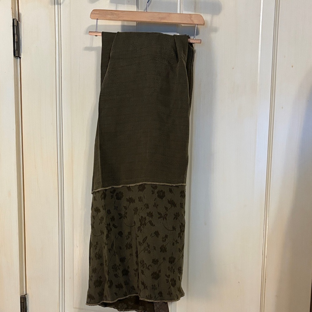 Chic Olive Floral Maxi Skirt